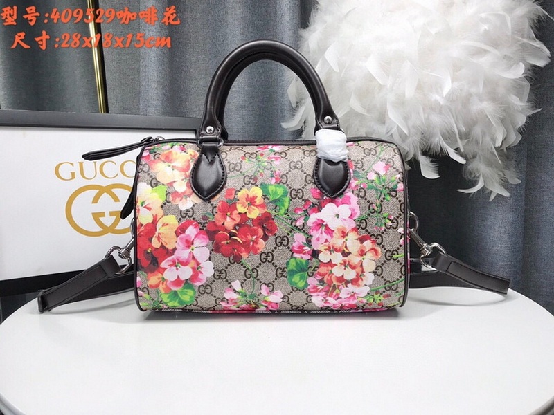 Gucci Handbags 1152